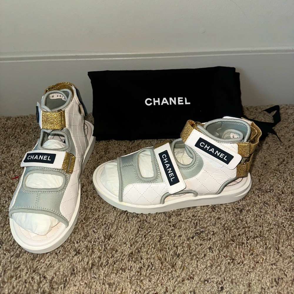 Chanel sandal Size 37